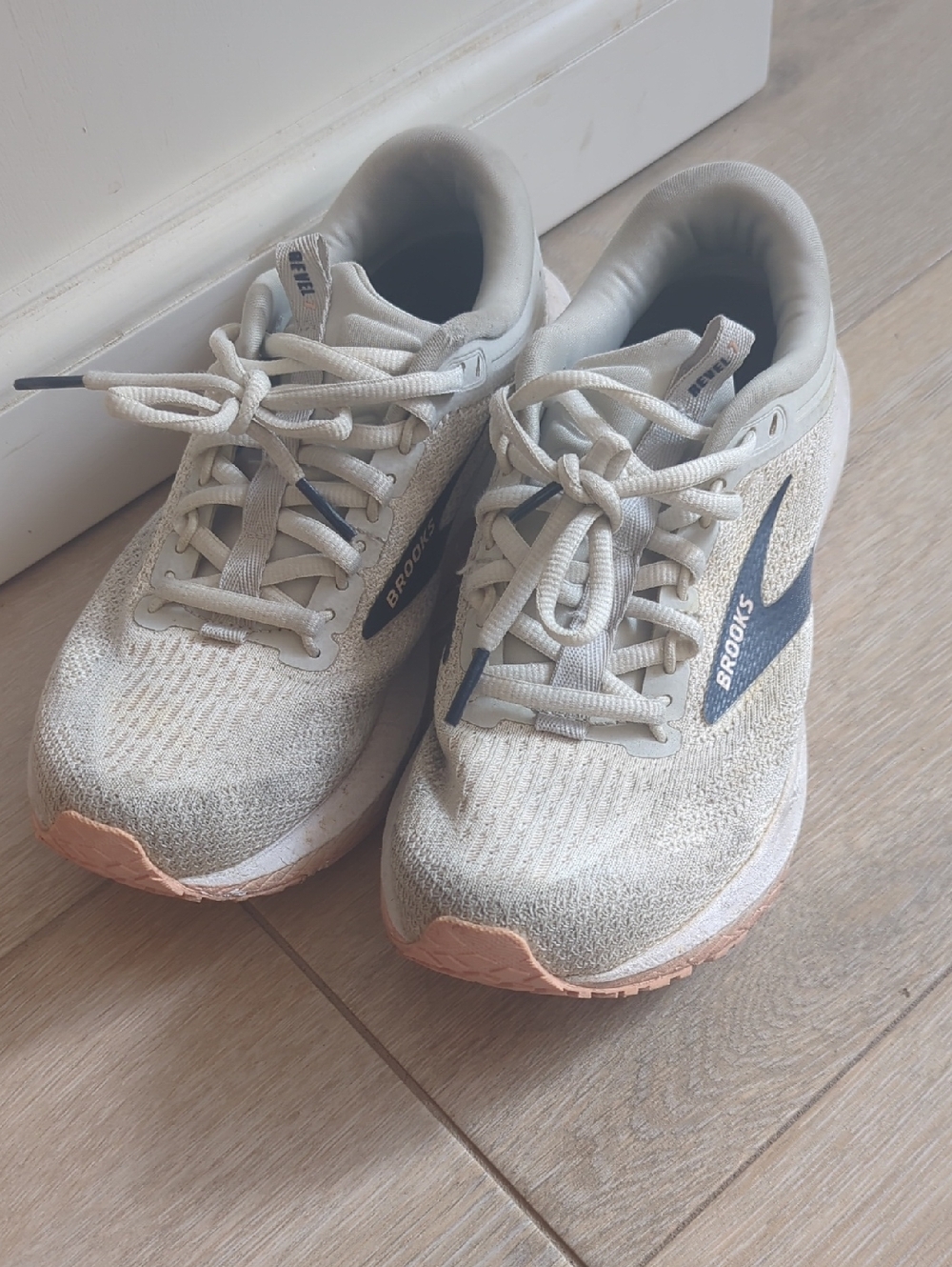 Brooks Revel 7 Neutral Running Shoes in Beige with Navy and Pink Accents